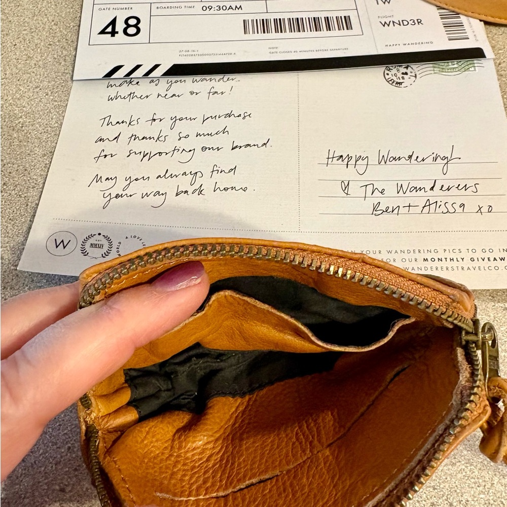Wanderers Tan Leather Crossbody Bag and Coin Pouch - Picture 8 of 9